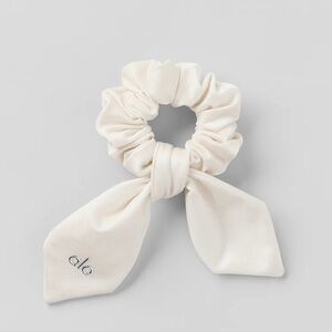 ALO Yoga Ivory Hair Scrunchie with Bow